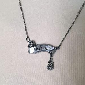 Slytherin Snake Harry Potter Necklace.